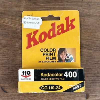 Kodak Kodacolor 400 Fast Color Negative Film 24 Exposure CG 110-24 Exp Dec 1984 - Image 1 of 4