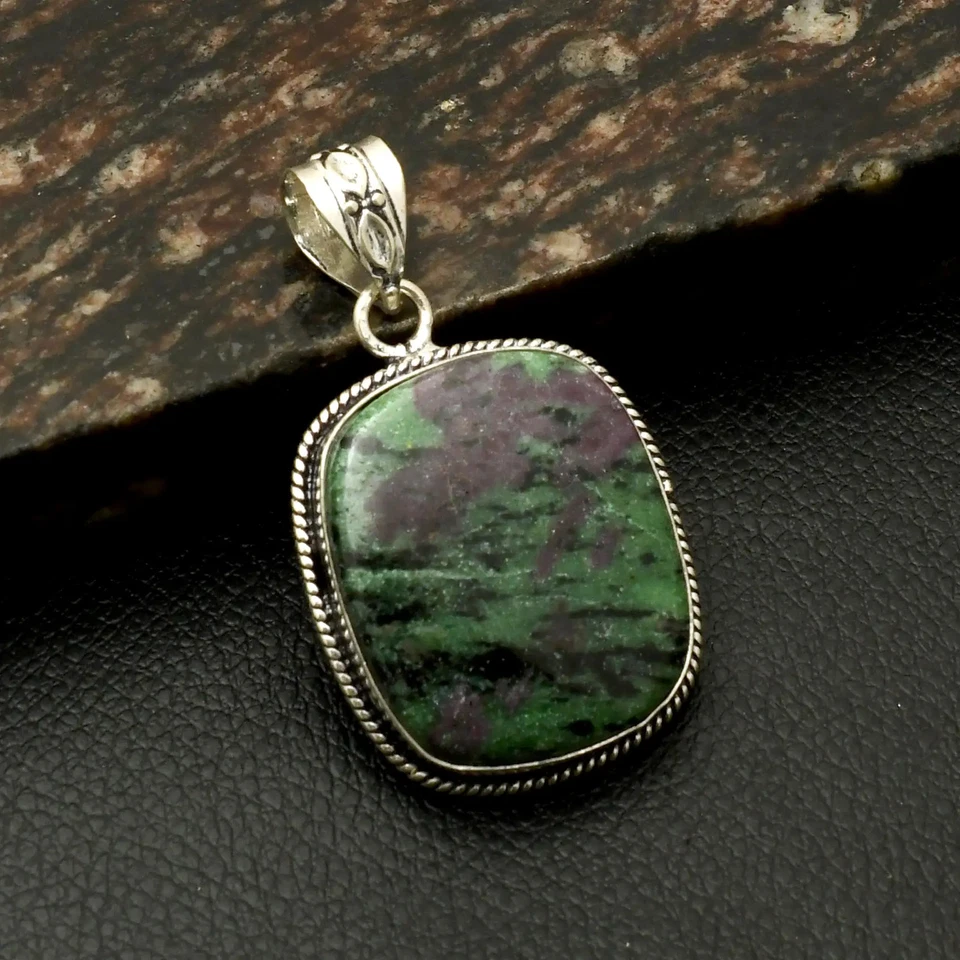 Joyería colgante étnica hecha a mano de piedras preciosas de zoisita rubí para año nuevo 2" AP-41542 Foto 1 de 1