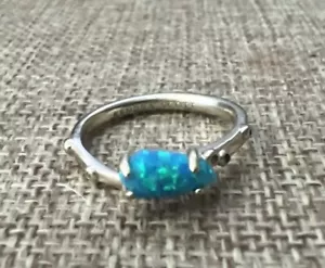 Kendra Scott Julia Ring Turquoise Kyocera Opal Size M L 7 8 - Picture 1 of 4