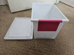 Small Plastic Sterilite Box Used - Picture 1 of 5