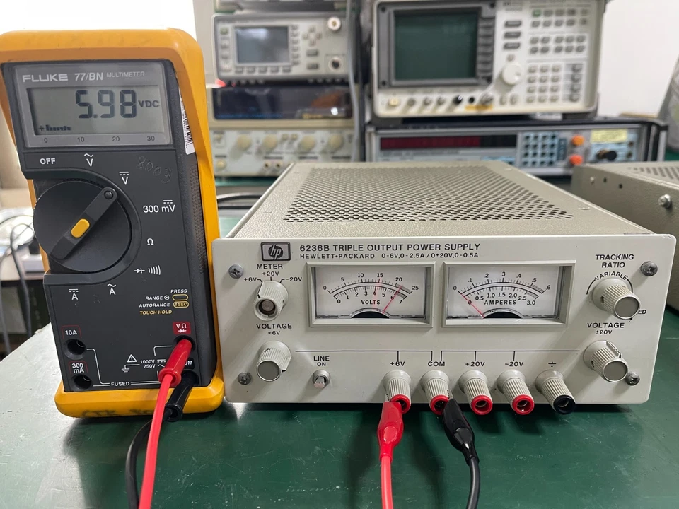 HP Agilent 6236B Triple Output DC Power Supply  0-20 V / 0-2.5A / 35 W - Image 1 of 4