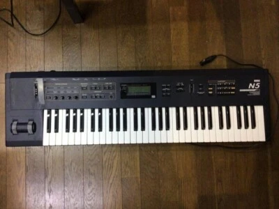 Korg N5 Synthesizer Expanded 61 KEY Performance Synth Black Keyboard Musik Japan - Bild 1 von 4