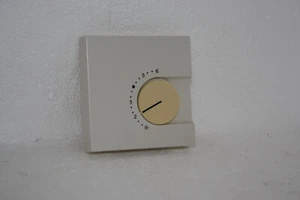 Gira S-Classic RTR Raumtemperaturregler Abdeckung Blende in perlmutt weiß - Bild 1 von 1