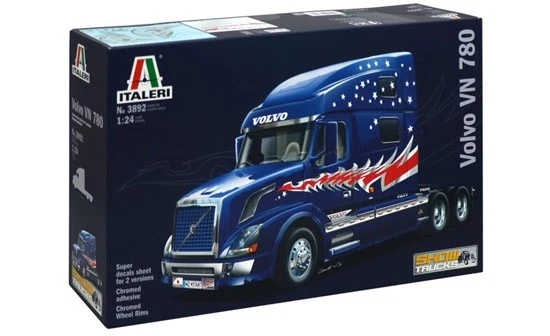 Italeri 3892 - 1/24 Volvo VN 780 Trattore (3 Assi) - Nuovo - Immagine 1 di 1