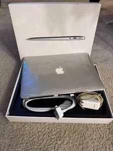 Apple MacBook Air 13 2015 | 2.2 i7 8GB RAM NO SSD NO IOS - Picture 1 of 11