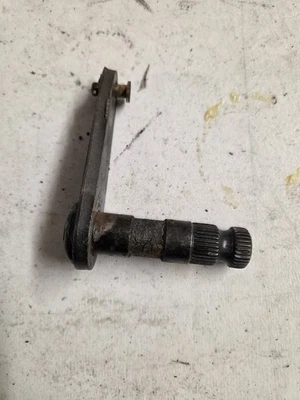 94 - 02  2001 Honda Magna VF750 rear brake middle arm - Image 1 of 2