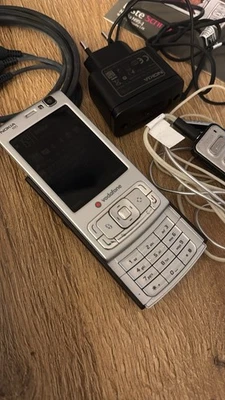 Nokia N95 Deep-Pulm (Ohne Simlock) Sehr Gut - Bild 1 von 4