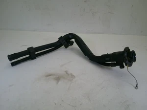 VAUXHALL VIVA SE CUELLO/TUBO DE LLENADO DE COMBUSTIBLE GASOLINA 2015-2019 - Imagen 1 de 12