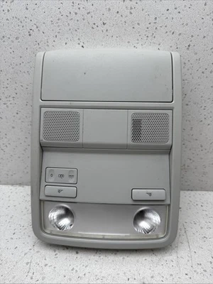 2012-2022 Volkswagen Passat Overhead Console Dome Map Light  OEM - Image 1 of 4