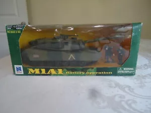 New Ray 1/32 Scale M1A1 Die Cast with Plastic Parts Battery Operated Tank - Picture 1 of 6