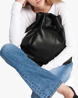 Mochila grande de cuero napa Rag & Bone Reset de $495 en negro Foto 1 de 4