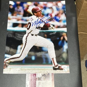 MIKE SCHMIDT Signed PHILLIES 11x14 Photo JSA COA - Picture 1 of 2