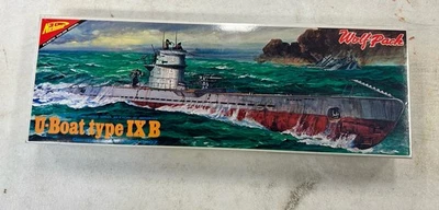 Nichimo U-Boat Tipo IXB Submarino Alemán U-107 Modelo #U-2009 - Escala 1:200 Foto 1 de 2