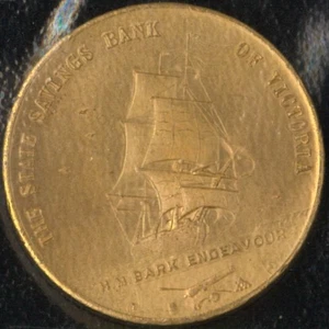 1970 Australian Cook Bicentenary HM Endeavour Ship Last Bank Victoria Gilt Medal - Picture 1 of 3