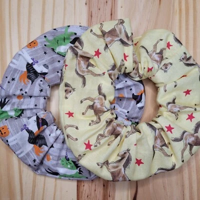 Unicorn Scrunchies | Horse Scrunchies | Hecho a mano en EE. UU. | Silicona elástica Foto 1 de 3