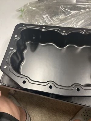 Para Ford Ford F650 V8 6,7 L 2017-2018 Ford F750 V8 6,7 L cárter de aceite del motor Foto 1 de 4