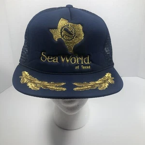 Vintage 1988 Sea World Navy Blue/Gold Snapback Trucker Hat Made In Taiwan - Picture 1 of 9