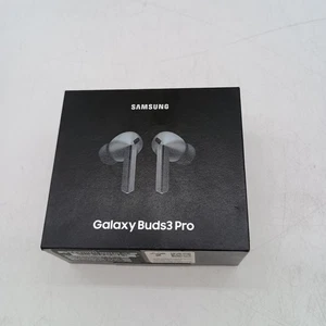 Samsung Galaxy Buds3 Pro (SM-R630NZAMXAR) - Silver - Picture 1 of 12