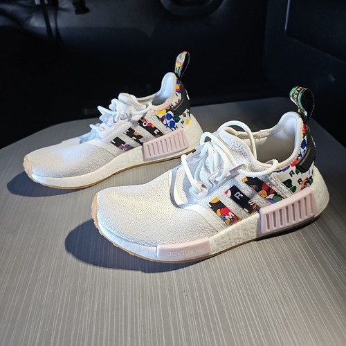 Adidas NMD R1 scarpe da corsa donna taglia 6 bianco nero rosa blu GW0563 nuove senza etichette