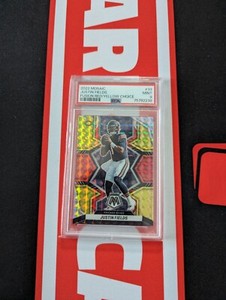 Justin Fields Fusion Yellow/Red Choice Mosaic /80 PSA 9 Bears 2022