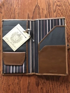 New Cutter & Buck travel legacy passport ID organizer wallet - Picture 1 of 9