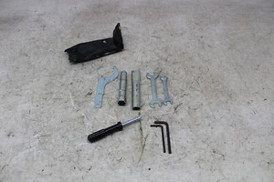 Yamaha Royal Star XVZ1300A 1996 conjunto de herramientas de stock OEM - Imagen 1 de 6