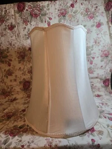 Vtg Creme “Large” Scallop Bell Lamp Shade - Picture 1 of 8