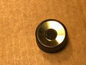 Schöner Vintage McIntosh brauner & goldfarbener Knopf für C8 Vorverstärker & andere (Menge verfügbar) - Bild 1 von 9