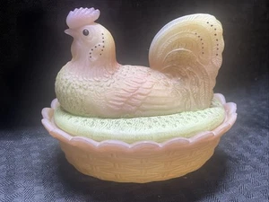 Fenton Hen On A Nest- Vintage Rare Colorful - J McCleod Signed - Picture 1 of 13