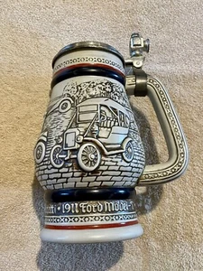 VINTAGE AVON 1979 LIDDED CERAMIC BEER STEIN CAR CLASSICS Handcrafted In Brazil - Picture 1 of 5