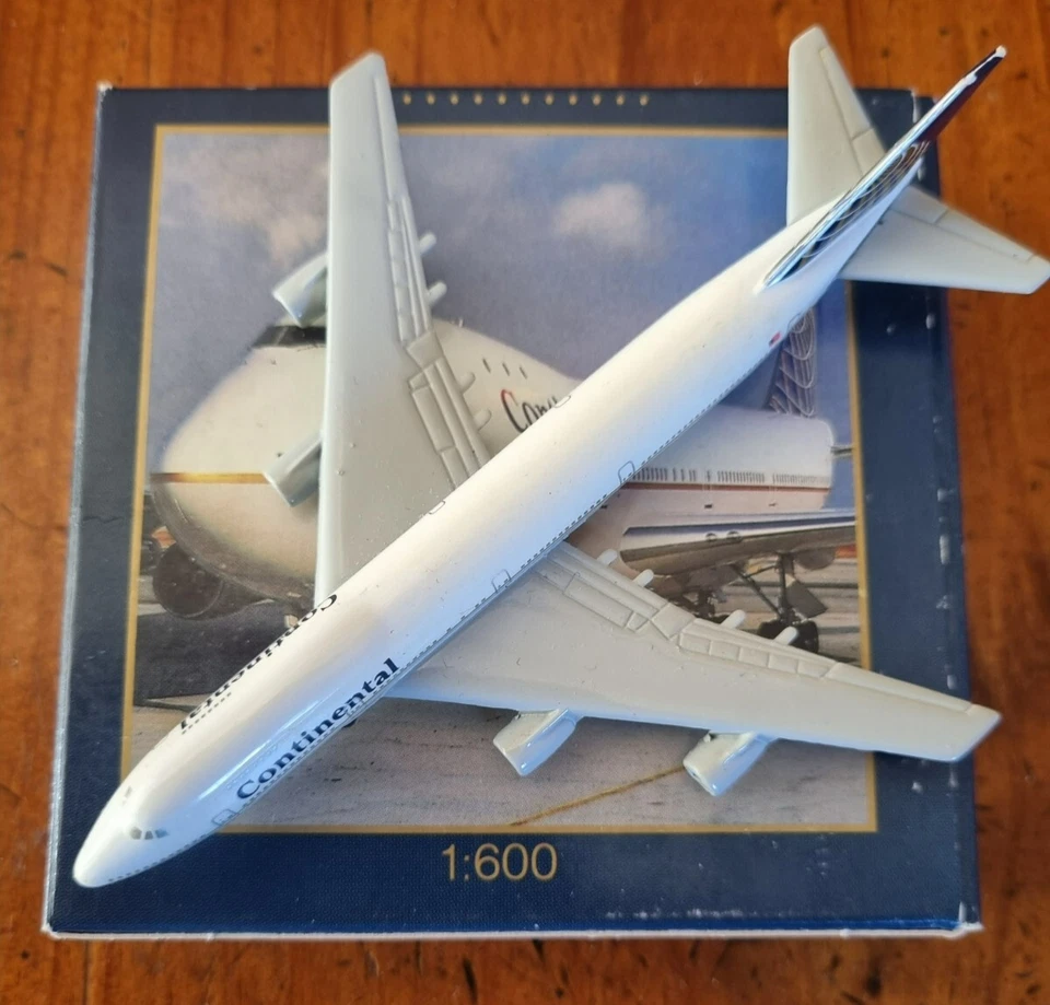 Continental Airlines . Boeing B747-200 .Schabak# 901/46. Modelo escala 1:600 Foto 1 de 3