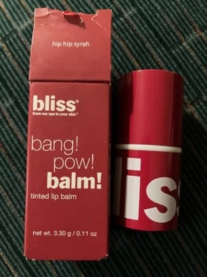 ¡BÁLSAMO LABIAL TINTADO BLISS! BANG! POW Bálsamo Labial Transparente Manteca de Karité Cadera Cadera Syrah Nuevo en Caja Foto 1 de 2