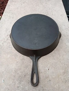  Nice National #9 Star Stamped Cast Iron SKILLET Arc Logo (#1) - Picture 1 of 10