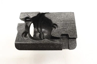 Land Rover Discovery 2017-2020 cojín trasero izquierdo espuma aislante OEM JY3248781BA Foto 1 de 4