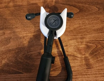 ¡Clip de cinturón de estetoscopio para enfermeras, RT, EMS y otros profesionales médicos! Foto 1 de 4