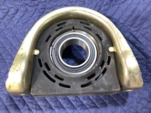 GENUINE NEAPCO N210661-1XSA DRIVESHAFTCENTER BEARING ASSY NEW - Picture 1 of 3