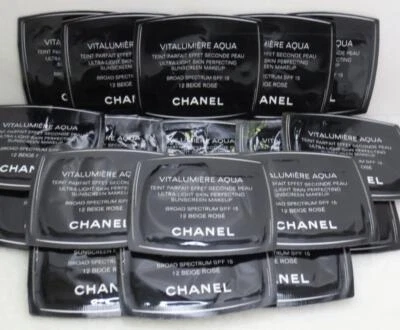 20 x CHANEL VITALUMIERE AQUA ULTRA-LIGHT PERFECTING MAKEUP SPF15 - 12 BEIGE ROSE - Image 1 of 4