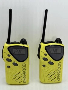 2x Walkie Talkie Transceptor FM de 2 vías Kenwood FreeTalk UBZ-LF14 con estuches - Imagen 1 de 21