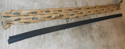 1971-1980 Ford Pinto Mercury Bobcat NOS PS RH DOOR WINDOW BELTLINE WEATHERSTRIP - Image 1 of 4