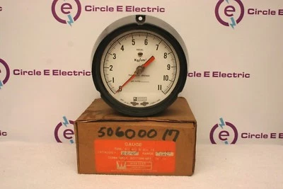 Weksler BB14P 4 1/2" Gauge 0-11 KG/cm2 **NEW in Box** GP2-62 - Image 1 of 4
