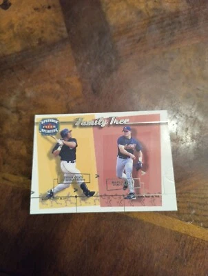 MARCUS GILES & BRIAN GILES 2003 FLEER ESPLÉNDIDAS ASTILLAS ÁRBOL GENEALÓGICO #8 DE 10 PIES Foto 1 de 2