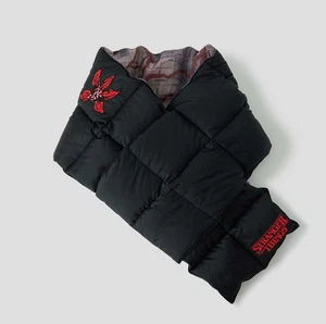 Graniph Stranger Things: The Unknown World Reversible Down Schalldämpfer Schwarz Japan - Bild 1 von 10