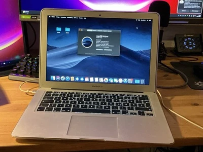 Apple MacBook Air 13 Zoll - Bild 1 von 4