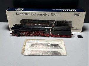 Spur H0 DDR PIKO 5/6327 Dampflok BR01 0503-1 TOP&GEPRÜFT in OVP Modelleisenbahn - Bild 1 von 12