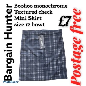 Boohoo monochrome Textured check Mini Skirt size 12 bnwt Black Plaid - Picture 1 of 5