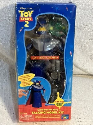 DISNEY - TOY STORY 2 - EMPERADOR ZURG - KIT MODELO ELECTRÓNICO PARLANTE - 1999 USADO Foto 1 de 4