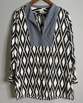 Túnica geométrica J Crew Outlet preta branca diamante tamanho M com babador azul cambraia - Imagem 1 de 4