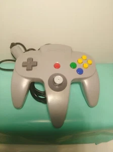 Nintendo 64 (NUS-005) Controller - Original Gray - Picture 1 of 4