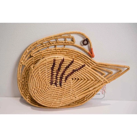 Vintage woven wicker swan trivet set, boho kitchen decor NOS Cover