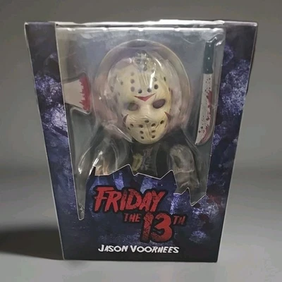 Figura de acción estilizada Mezco Toyz Friday The 13th Jason Voorhees envío gratuito  Foto 1 de 2